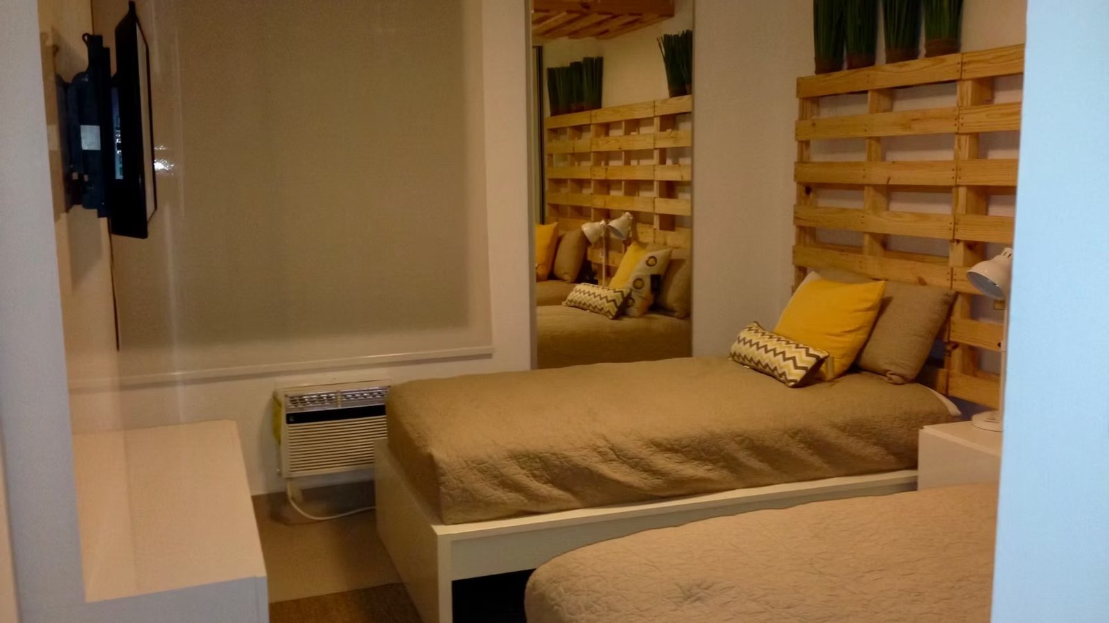 imgi_32_001240_fac0c6fe8ca943cdb0436df172e08b70~mv2