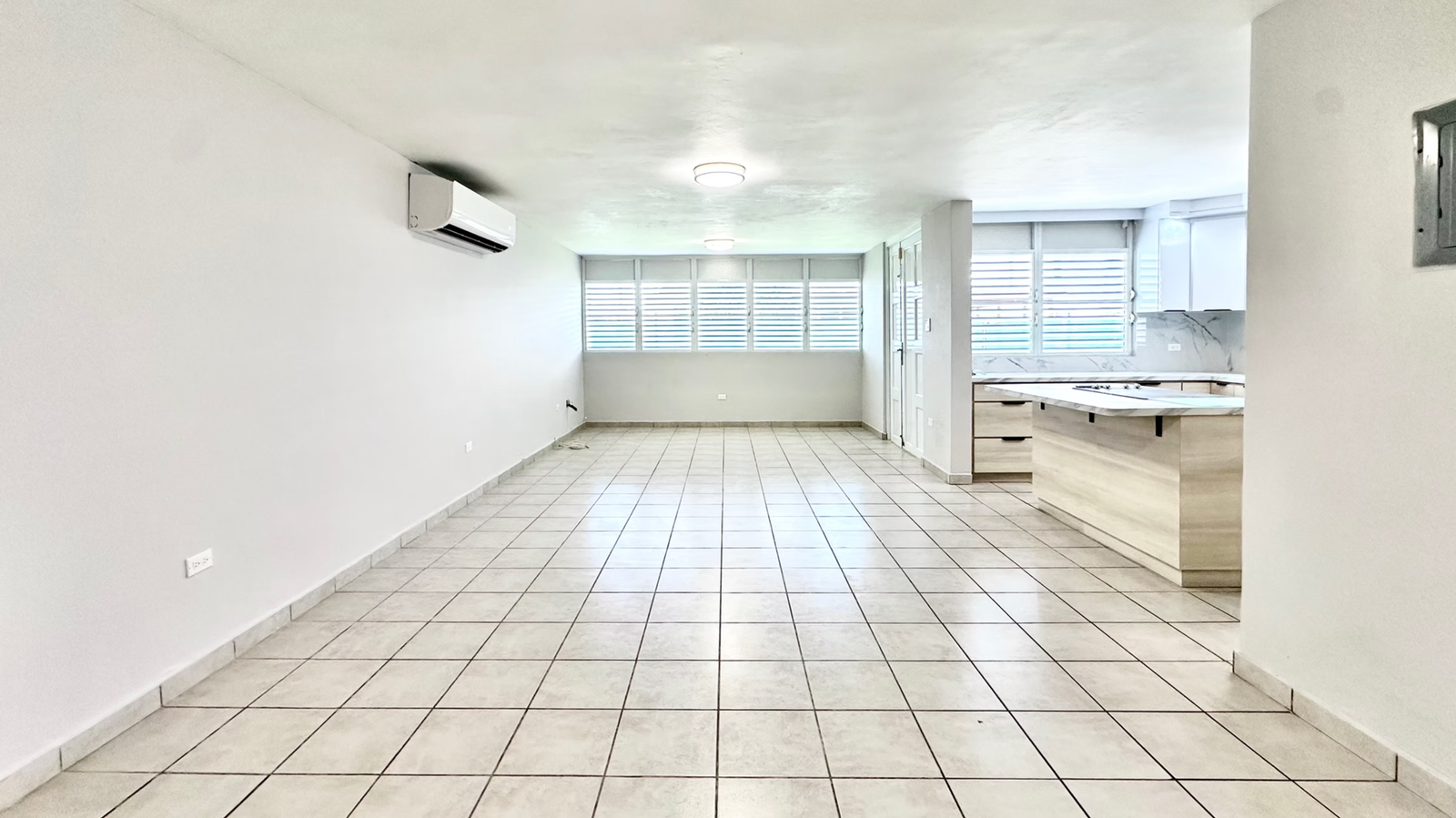 imgi_52_001240_7bd6ff7dddb540f180cb14b20b83792e~mv2