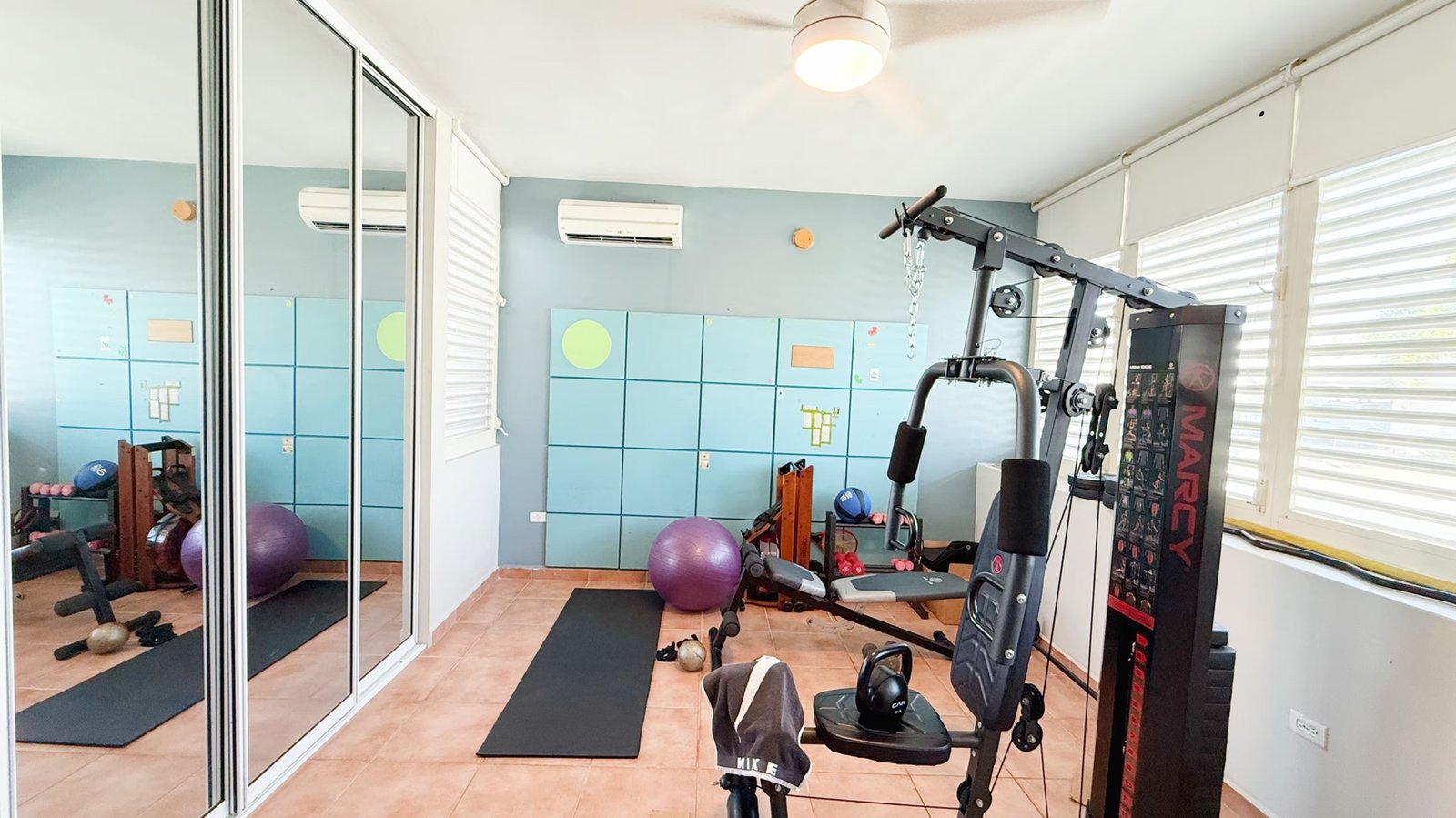 imgi_76_001240_f084ea0068f6472fadc464cccc9041fc~mv2